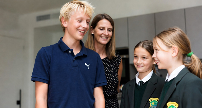Schüler bei seiner Gastfamilie während eines LISA! Englisch-Sprachaufenthalts für Schüler in Ennis, Irland