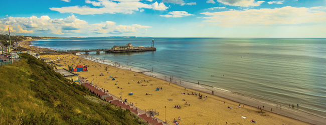 LISA-Sprachreisen-Englisch-Bournemouth-Grossbritannien-Meer-Strand-Pier-Badestrand-Panorama-romantisch-strandnah-zentrale-Lage-guenstig-Englisch-lernen