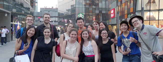 LISA-Sprachreisen-Erwachsene-Chinesisch-China-Peking-Beijing-Ausflug-Stadt-Shoppen