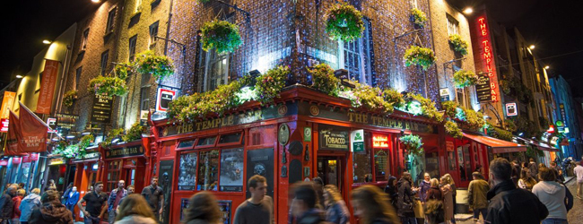 LISA-Sprachreisen-Erwachsene-Englisch-Irland-Dublin-Pearse-Freizeit-Abend-Temple-Bar