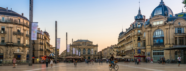 LISA-Sprachreisen-Erwachsene-Franzoesisch-Frankreich-Montpellier-Innenstadt-Oper-Cafes-Leute