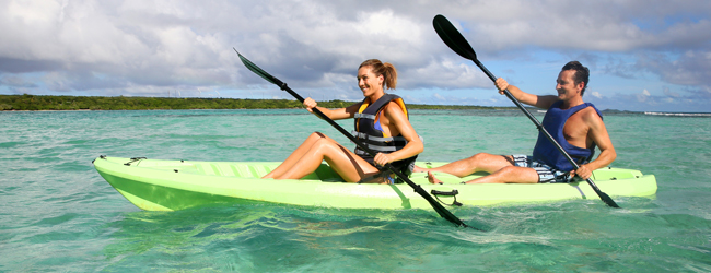 LISA-Sprachreisen-Erwachsene-Franzoesisch-Guadeloupe-Le-Gosier-Freizeit-Paddeln-Karibik-Urlaub