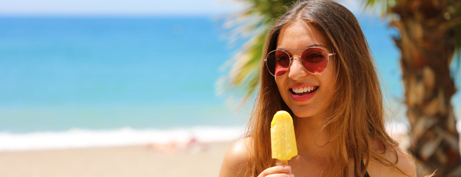 LISA-Sprachreisen-Erwachsene-Italienisch-Italien-Sanremo-Strand-Meer-Sonne-Eis-Gelato