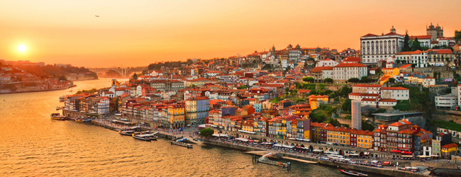 LISA-Sprachreisen-Erwachsene-Portugiesisch-Portugal-Porto-Abend-Sonnenuntergang-Fluss-Douro