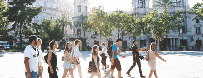 LISA-Sprachreisen-Erwachsene-Spanisch-Spanien-Valencia-Freizeit-Aktivitaet-Spaziergang-Besichtigung