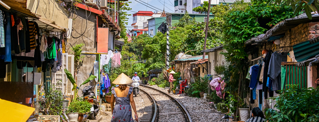 LISA-Sprachreisen-Erwachsene-Vietnamesisch-Vietnam-Hanoi-Ausflug-Altstadt-Train-Street