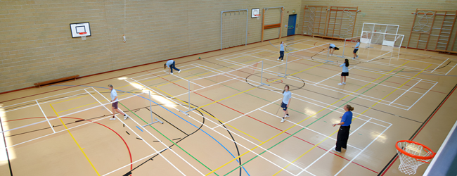 LISA-Sprachreisen-Schueler-Englisch-England-Ascot-Windsor-Schule-Sport-Freizeit-Halle