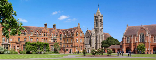LISA-Sprachreisen-Schueler-Englisch-England-Oxford-Sankt-Edwards-College-Sprachschule-Gebaeude