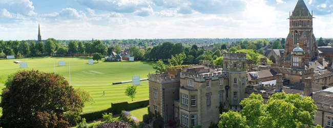 LISA-Sprachreisen-Schueler-Englisch-England-Warwickshire-Rugby-College-Gelaende